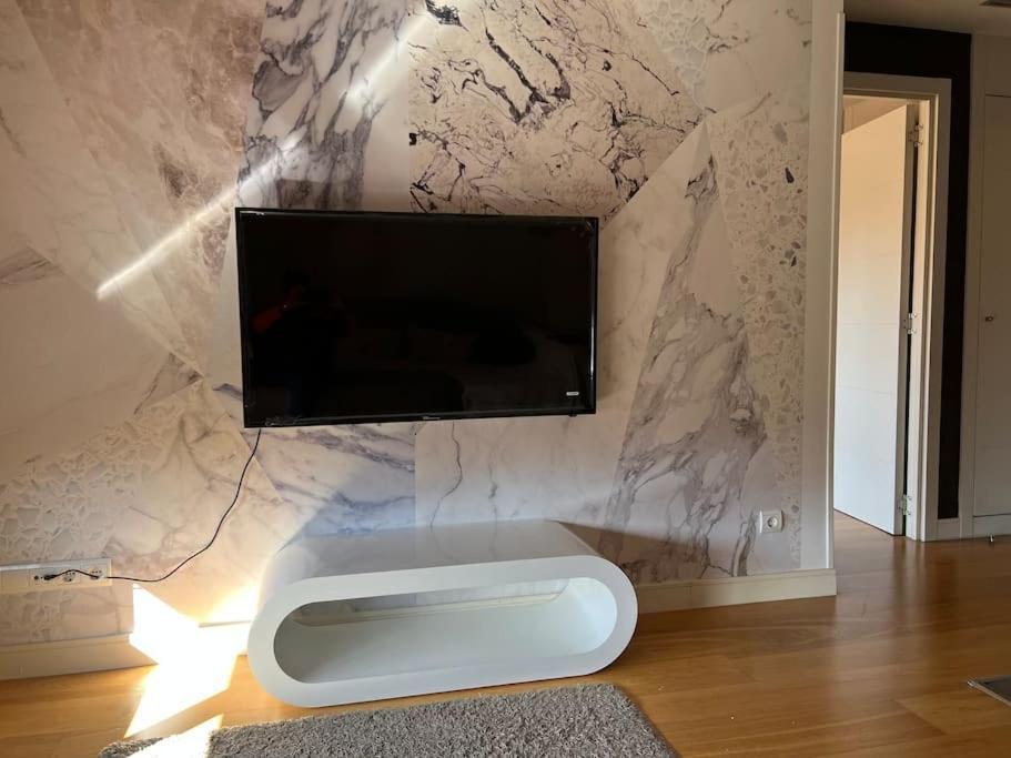 Relajate Despues De Patear Madrid Apartman Kültér fotó